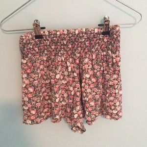 Floral fabric shorts